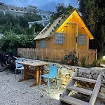 캠프장 Albania-secret Village Den
