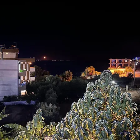 Albania-secret Village Den * Саранда