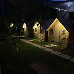 Kemp Albania-secret Village Den *