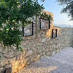 Albania-secret Village Den Kemp