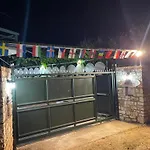 Kemp Albania-secret Village Den Sarandë