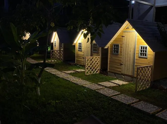 キャンプ場 Albania-secret Village Den *