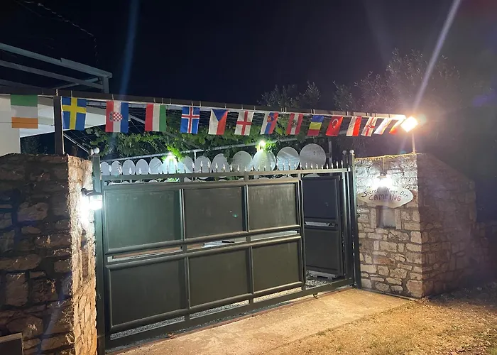 营地 Albania-secret Village Den Sarandë